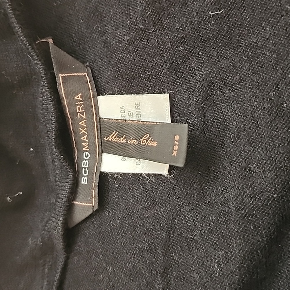 BCBG Wrap/ Cardigan - Picture 3 of 4